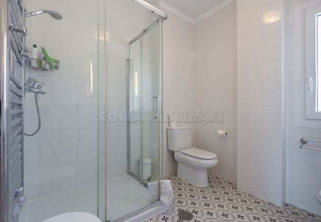 Apartamento en Estepona - Los Reales 8C Apartamento en Estepona - Los Reales 8C
